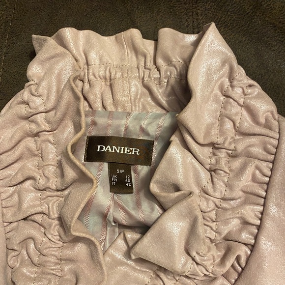 Ladies Danier Rose Pink Leather Jacket - Picture 3 of 3
